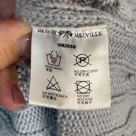 BRANDY MELVILLE V-neck Cable Knit Cardigan Lt Blue Size M Preppy Capsule Classic - Picture 6 of 11
